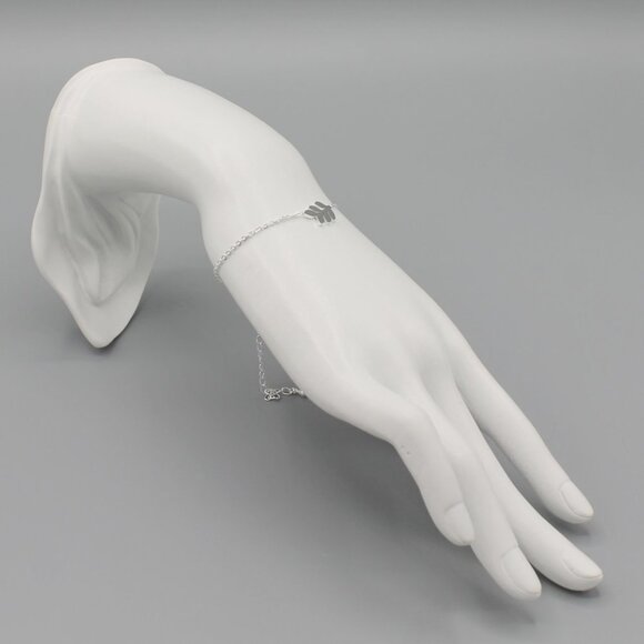 Jewelry bracelet leaf nature small dainty simple modern silver tone new - Picture 5 of 7